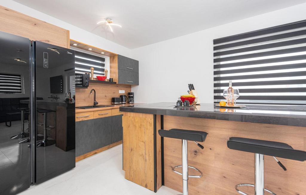 Luxurioeses Penthouse Welle Mit Whirlpool, Grill Und Meerblick Вир Екстериор снимка