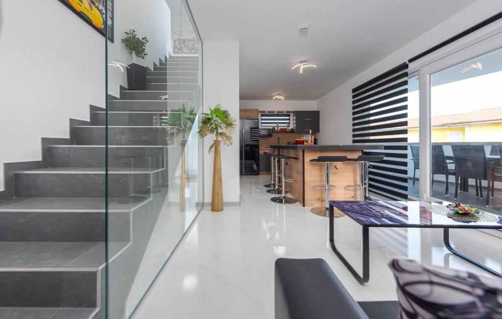 Luxurioeses Penthouse Welle Mit Whirlpool, Grill Und Meerblick Вир Екстериор снимка
